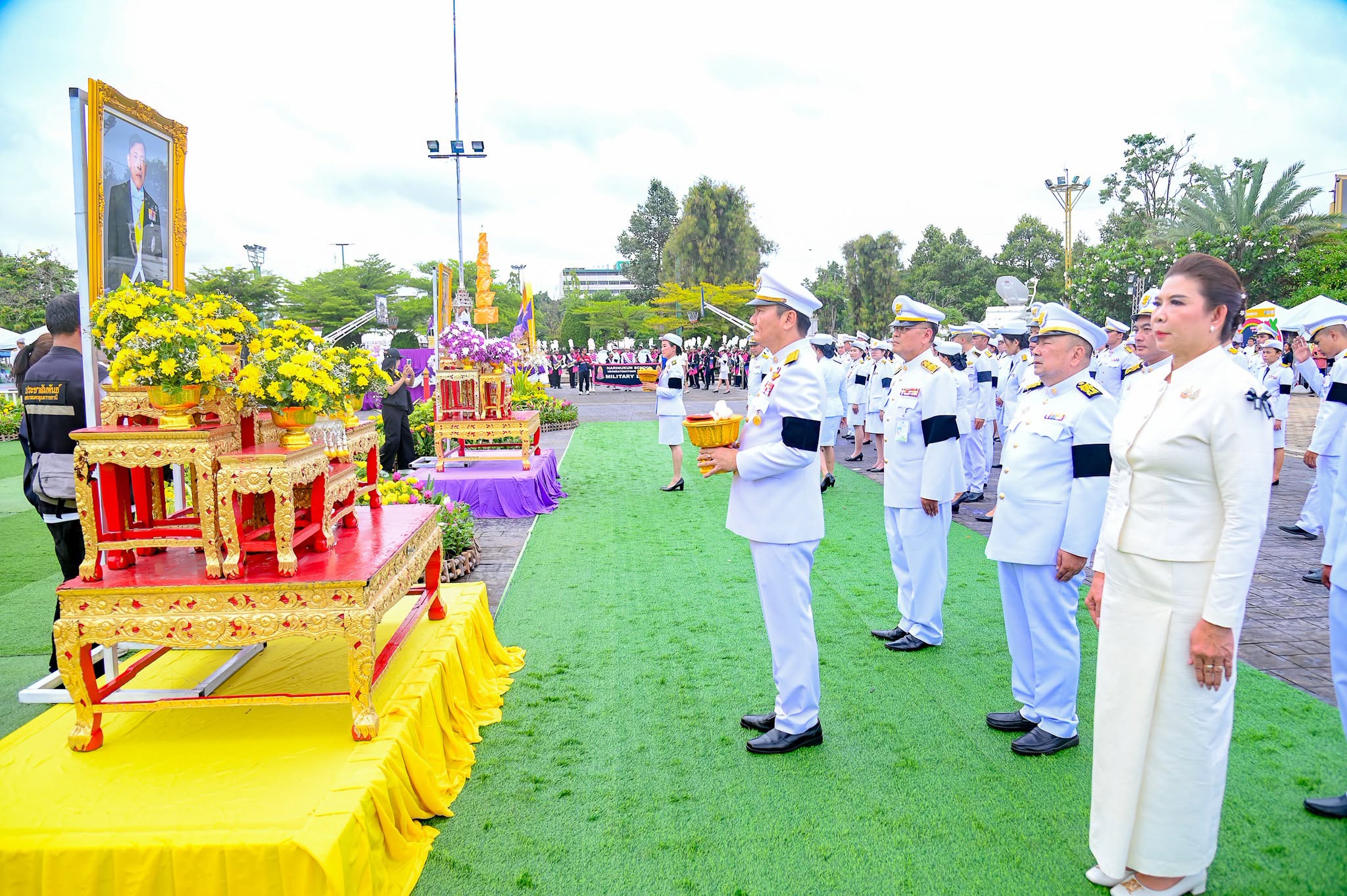 อบจ.อุบลราชธานี ร่วมพิธีสมโภชเทียนพรรษาพระราชทานและผ้าอาบน้ำฝนพระราชทาน ประจำปี 2569